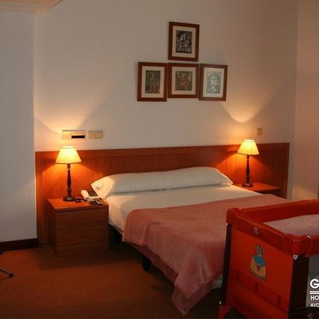 Hostal Gran Via Vigo Extérieur photo